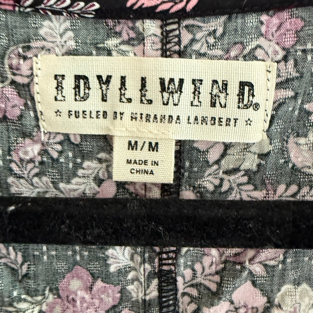 NWOT *Idyllwind Black and Pink Floral Blouse/cardigan Top Layer - Picture 4 of 16